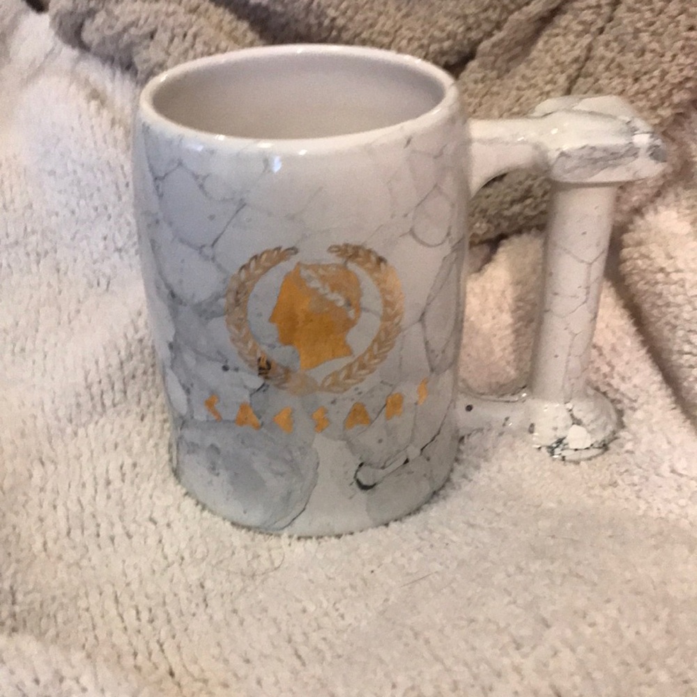 White Marble Design Ceramic Caesars Mug with Gold Laurel Emperor Emblem
